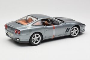 Ferrari 550 Maranello Szürke Metallic Maisto 1:18 4839 Fém – 2. kép a 6-ből