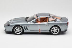 Ferrari 550 Maranello Szürke Metallic Maisto 1:18 4839 Fém – 3. kép a 6-ből