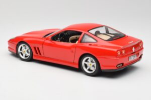 Ferrari 550 Maranello Piros Bburago 1:18 3064 Fém – 7. kép a 8-ből