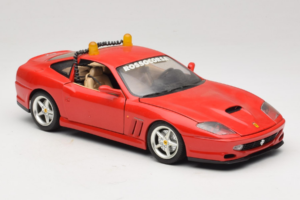 Ferrari 550 Maranello Safety Car Rosso Corsa Bburago 1:18 3064-P1 Fém – 6. kép a 8-ből