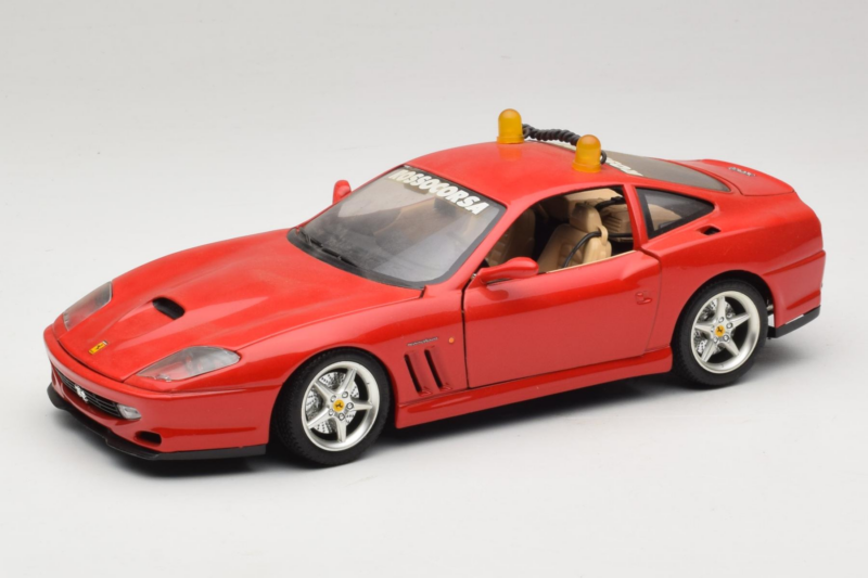 Ferrari 550 Maranello Safety Car Rosso Corsa Bburago 1:18 3064-P1 Fém