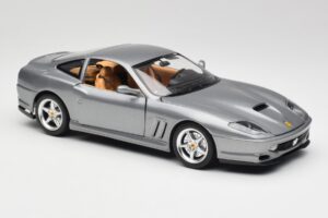 Ferrari 550 Maranello Ezüst Bburago 1:18 3344 Fém – 6. kép a 8-ből