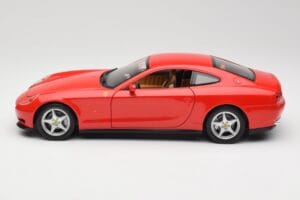 Ferrari 612 Scaglietti Rosso Corsa Hot Wheels 1:18 B6047 Fém – 4. kép a 8-ből