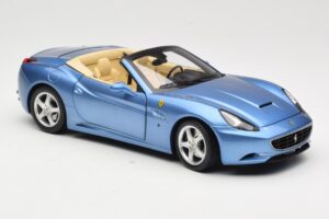 Ferrari California Világoskék Hot Wheels 1:18 N2043 Fém – 6. kép a 8-ből