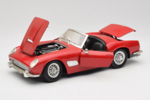 Ferrari California Kabrió Piros Tonka 1:18 01109-P1 Fém – 2. kép a 8-ből