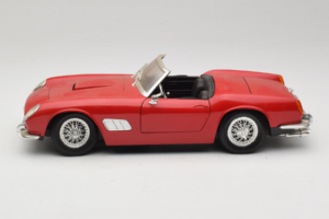 Ferrari California Kabrió Piros Tonka 1:18 01109-P1 Fém – 4. kép a 8-ből