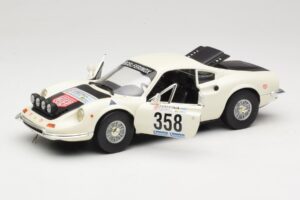 Ferrari Dino 246 GT Fehér Anson 1:18 3580 Fém – 2. kép a 8-ből