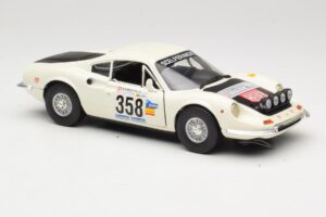 Ferrari Dino 246 GT Fehér Anson 1:18 3580 Fém – 6. kép a 8-ből