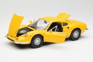 Ferrari Dino 246 GT Sárga Anson 1:18 30301W Fém – 2. kép a 8-ből