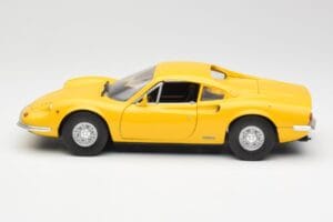 Ferrari Dino 246 GT Sárga Anson 1:18 30301W Fém – 4. kép a 8-ből