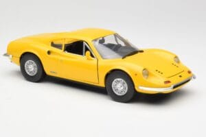Ferrari Dino 246 GT Sárga Anson 1:18 30301W Fém – 6. kép a 8-ből