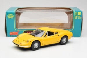 Ferrari Dino 246 GT Sárga Anson 1:18 30301W Fém – 8. kép a 8-ből