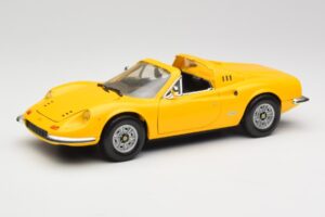 Ferrari Dino 246 GTS Sárga Hot Wheels 1:18 23920 Fém