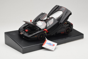 Ferrari Enzo Matt Black Korlátozott Kiadás BBR 1:18 HE180029 Fém – 2. kép a 9-ből