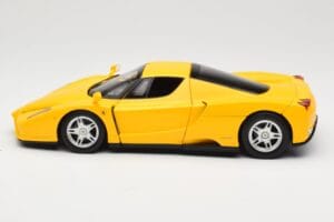 Ferrari Enzo Sárga Hot Wheels 1:18 C1550 Fém – 4. kép a 8-ből