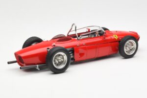 Ferrari Dino 156 Sharknose F1 1961 CMC 1:18 M-078 Fém – 2. kép a 6-ből