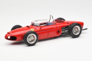 Ferrari Dino 156 Sharknose F1 1961 CMC 1:18 M-078 Fém
