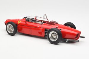 Ferrari Dino 156 Sharknose F1 1961 CMC 1:18 M-078 Fém – 5. kép a 6-ből