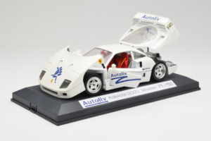 Ferrari F40 Autoliv Fehér Limitált Kiadás 150 db Exclusive Cars 1:18 EC001 Fém – 3. kép a 9-ből