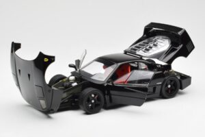 Ferrari F40 Fekete Kyosho 1:18 08416BK Fém – 2. kép a 10-ből