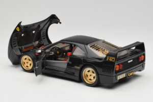 Ferrari F40 Fekete Arany Kerekekkel Bburago 1:18 3032-B2 Fém – 5. kép a 8-ből