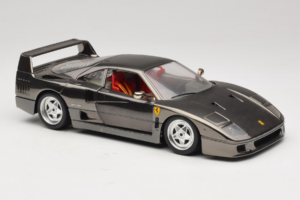 Ferrari F40 Chrome Black Bburago 1:18 3401-B1 Fém – 6. kép a 8-ből
