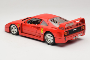 Ferrari F40 Club Deutschland Piros Bburago 1:18 3032-L3 Fém – 7. kép a 8-ből