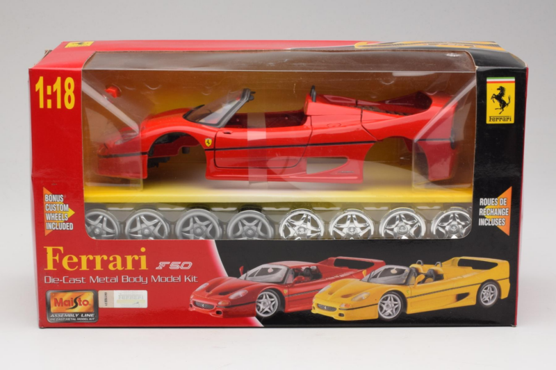 Ferrari F40 Piros Model Kit Maisto 1:18 39822 Fém