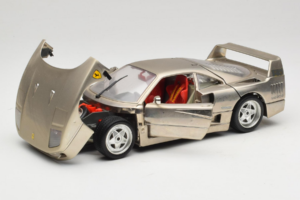 Ferrari F40 Dark Chrome Silver Kroymans Limitált Kiadás Bburago 1:18 3032-C2 Fém – 2. kép a 8-ből