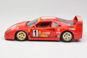 Ferrari F40 Evoluzione Bburago 1:18 3042 Fém – 4. kép a 8-ből
