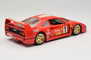 Ferrari F40 Evoluzione #1 Pirelli Piros 1992 Bburago 1:18 3042-P1 Fém – 3. kép a 8-ből