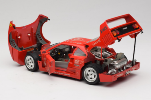 Ferrari F40 Evoluzione FC Nürnberg Special Edition Piros Bburago 1:18 3042-FCN Fém – 5. kép a 8-ből