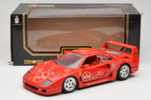 Ferrari F40 Evoluzione FC Nürnberg Special Edition Piros Bburago 1:18 3042-FCN Fém – 8. kép a 8-ből