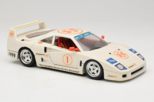 Ferrari F40 #1 Expert Fehér 1987 Bburago 1:18 3332-W2 Fém – 6. kép a 8-ből