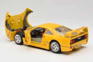 Ferrari F40 Interconti Car HiFi Sárga Bburago 1:18 3032-I1 Fém – 5. kép a 8-ből