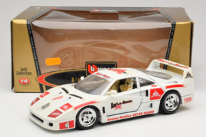 Ferrari F40 Kart-o-Mania Fehér Bburago 1:18 3332-W3 Fém – 8. kép a 8-ből