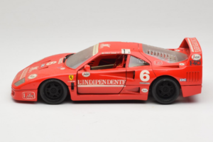 Ferrari F40 #6 V. Colombo L'Indipendente Piros 1987 Bburago 1:18 3032-L1 Fém – 4. kép a 8-ből