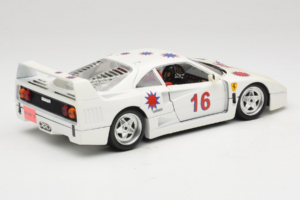 Ferrari F40 #16 Borsenmodells Fehér Limited Edition 333 pcs 1987 Bburago 1:18 3332-W1 Fém – 3. kép a 8-ből