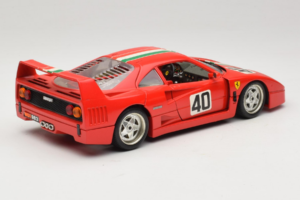 Ferrari F40 #40 Piros Olasz Zászlóval Bburago 1:18 3032-P1 Fém – 3. kép a 8-ből