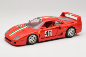 Ferrari F40 #40 Piros Olasz Zászlóval Bburago 1:18 3032-P1 Fém