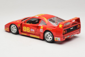 Ferrari F40 LM #86 Ch. Pozzi IMSA 24 Hours of Le Mans 1985 Piros Bburago 1:18 3332-P6 Fém – 7. kép a 8-ből