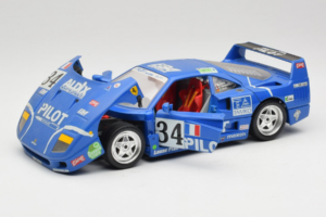 Ferrari F40 #34 M. Ferte / Thavenin / Palau Pilot Kék 1987 Bburago 1:18 3032-B1 Fém – 2. kép a 8-ből
