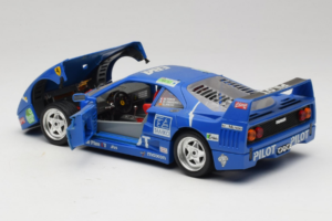 Ferrari F40 #34 M. Ferte / Thavenin / Palau Pilot Kék 1987 Bburago 1:18 3032-B1 Fém – 5. kép a 8-ből