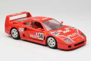 Ferrari F40 #56 Pilot Piros 1987 Bburago 1:18 3332-P2 Fém – 6. kép a 8-ből