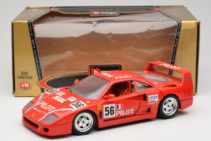 Ferrari F40 #56 Pilot Piros 1987 Bburago 1:18 3332-P2 Fém – 8. kép a 8-ből