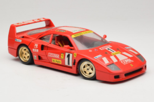 Ferrari F40 Pirelli Agip #1 Ferrari Club Italia Piros Bburago 1:18 3032-P2 Fém – 6. kép a 8-ből