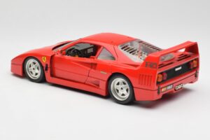 Ferrari F40 Piros Bburago 1:18 3032 Fém – 7. kép a 8-ből