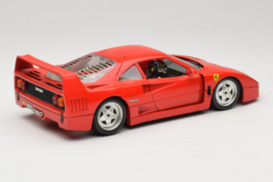 Ferrari F40 Piros Diamond Edition Bburago 1:18 3022-P1 Fém – 3. kép a 8-ből