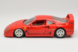 Ferrari F40 Piros Diamond Edition Bburago 1:18 3022-P1 Fém – 4. kép a 8-ből