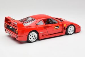 Ferrari F40 Piros Bburago 1:18 3332 Fém – 3. kép a 8-ből